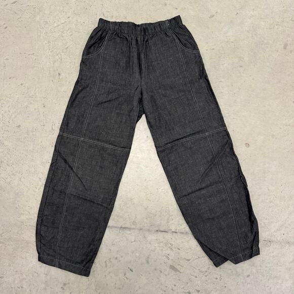 Women's Black Straight Leg Pants - Picture 3 of 11